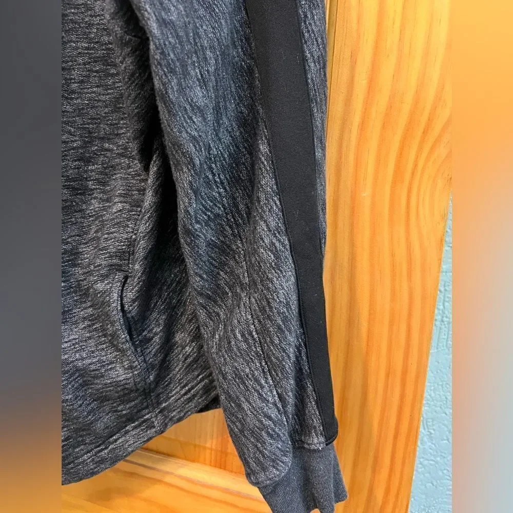 PINK size XS gray with black arm stripe half zip